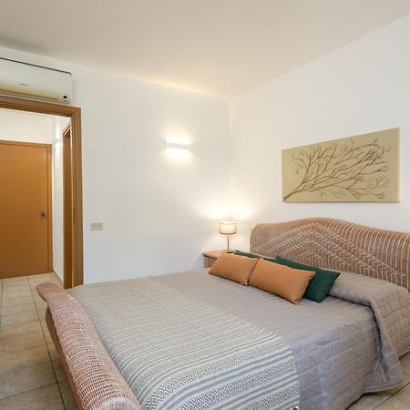 Hotel Moderno Olbia Exterior foto